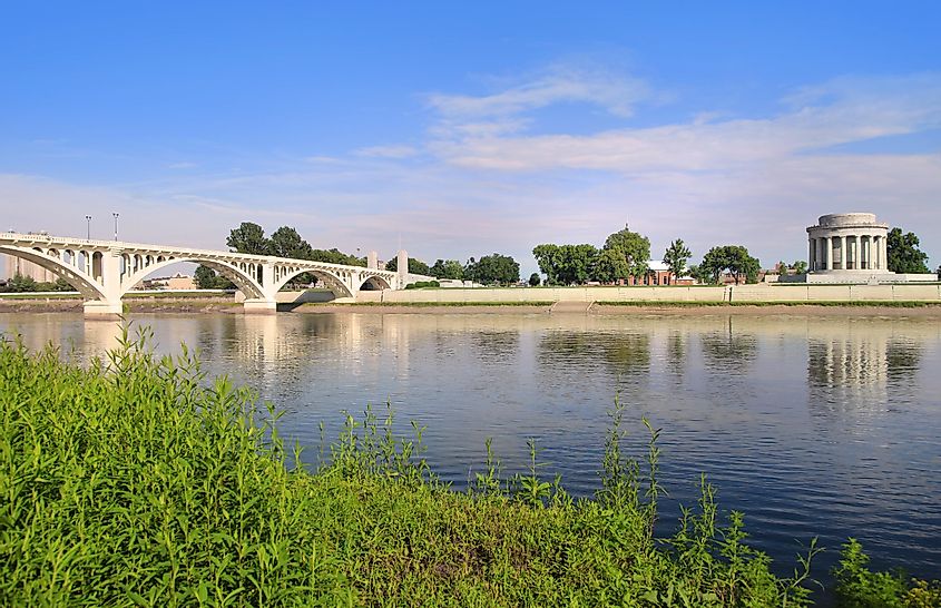 Vincennes city in Indiana on the banks of Wabash river