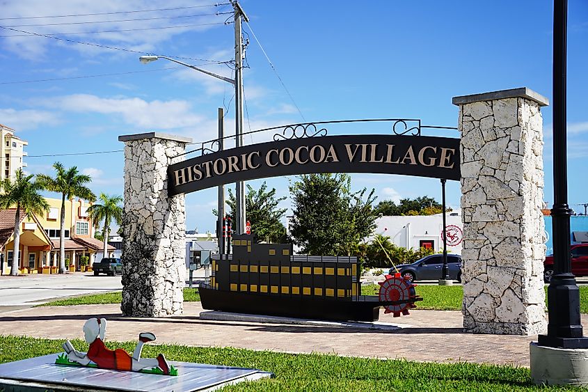 The sign welcoming visitors to the historical Cocoa Village.