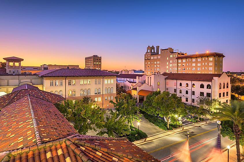 Lakeland, Florida, USA downown cityscape at city hall during dusk.