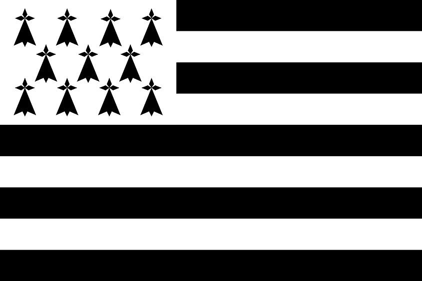 Newcastle Black And White Striped 5ft x 3ft 150cm x 90cm Flag 