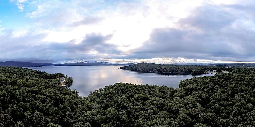 Beautiful scenic views at Lake Jocassee, South Carolina