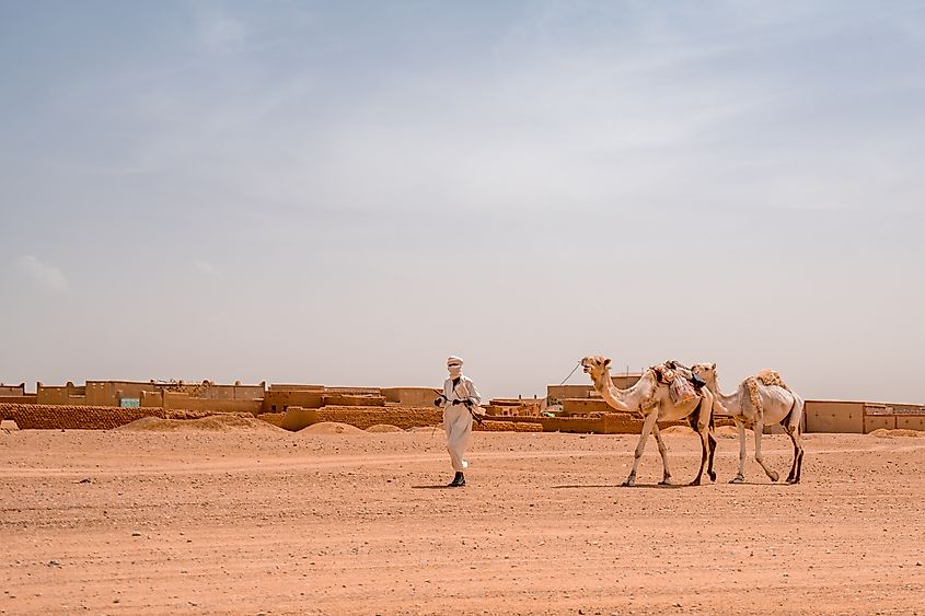 A Tuareg man in the Sahara desert in Niger.