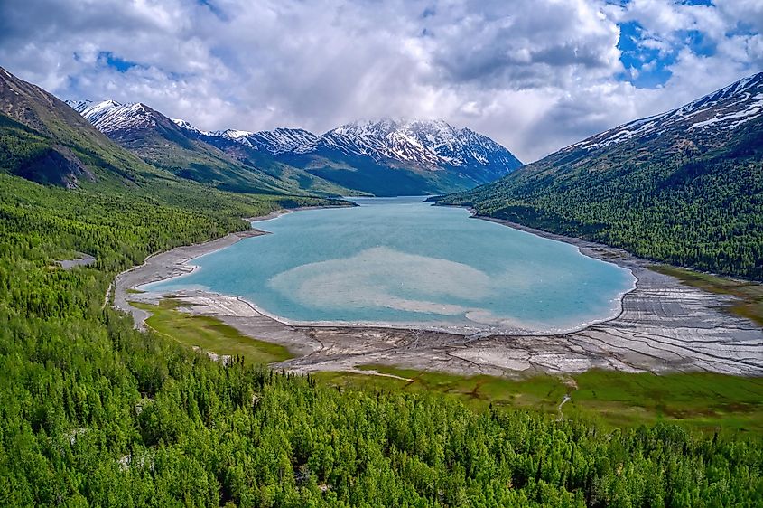 The stunning Lake Eklutna, Alaska