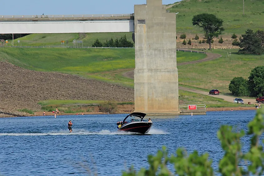 Boating in the Wilson Lake