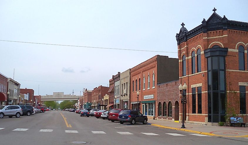 Downtown Wabasha, Minnesota. Image credit Jon Platek, CC BY-SA 3.0, via Wikimedia Commons