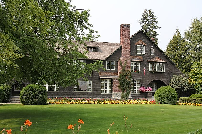 Charles E. Conrad Mansion in Montana