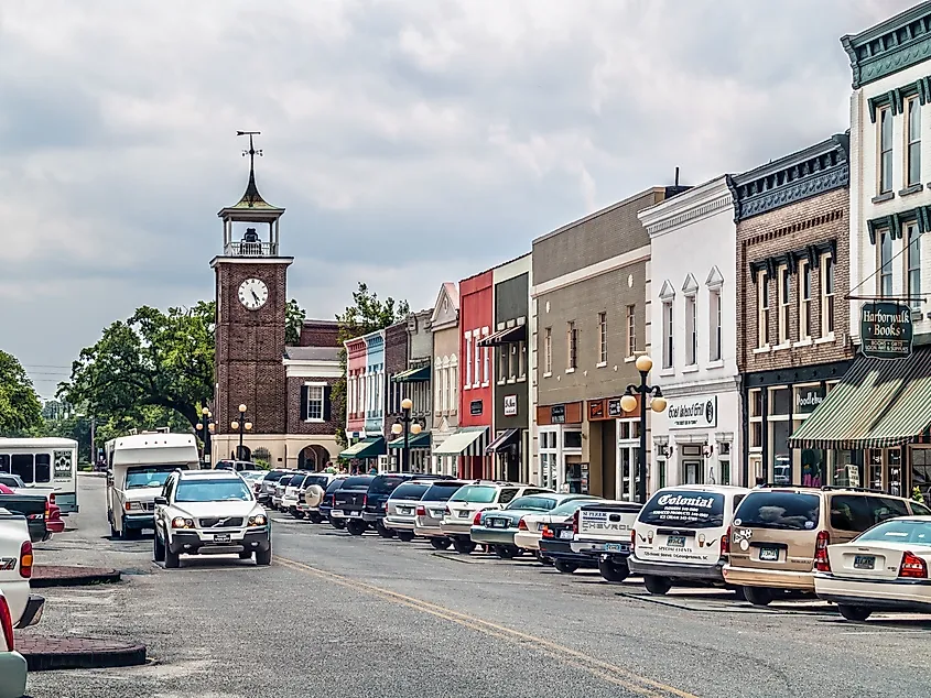 Georgetown, South Carolina - A view looking down Front Street with shops. Editorial credit: Andrew F. Kazmierski / Shutterstock.com