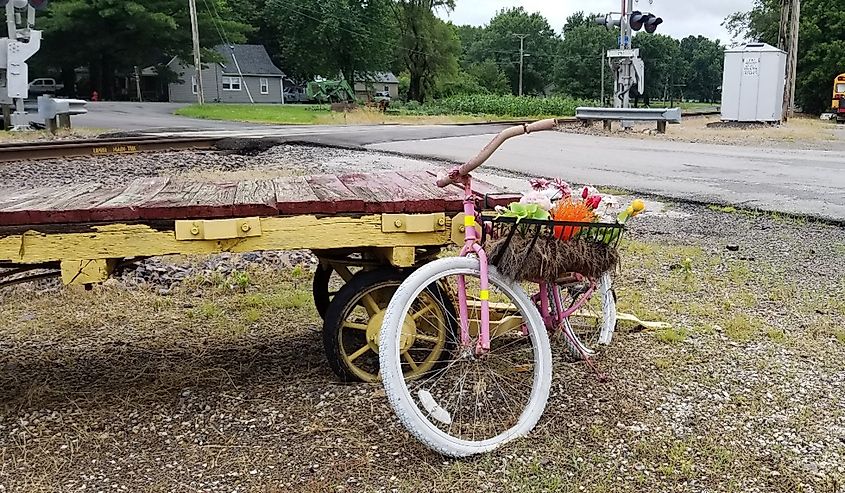 bicycle in the street of Lexington Missouri