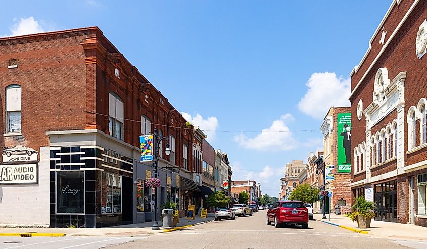 Main Street in Vincennes, Indiana.