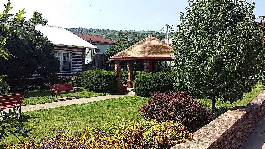 Trees and walking path in Downtown Leslie, Arkansas