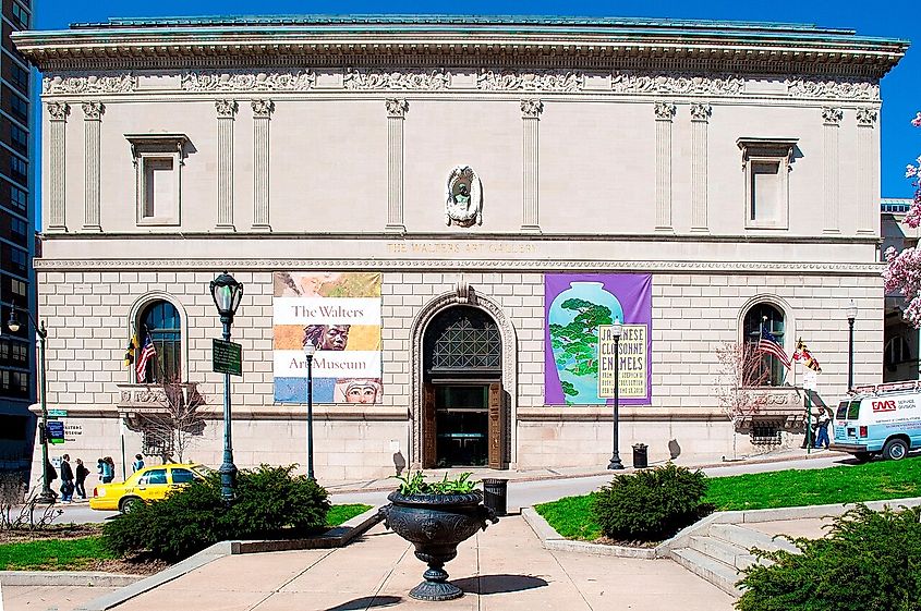 Entrance to the Walters Art Museum, as seen from the south quad of the Mount Vernon Park, in Baltimore, Maryland.