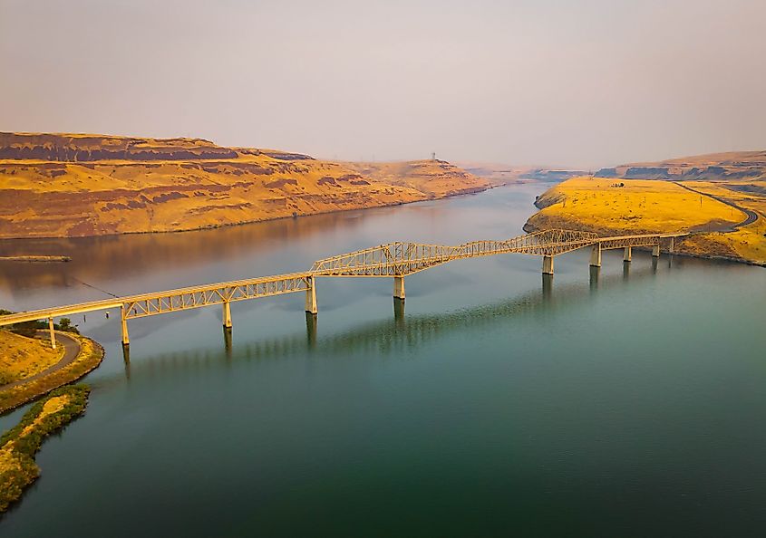 The Lyons Ferry Bridge crossing Lyons Ferry State Park in Washington.