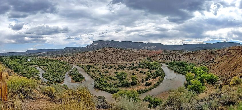 The Rio Chama viewed from US highway 84 between Abiquiú, New Mexico, and Abiquiu Dam, via By Dicklyon - Own work, CC BY-SA 4.0, https://commons.wikimedia.org/w/index.php?curid=110189310