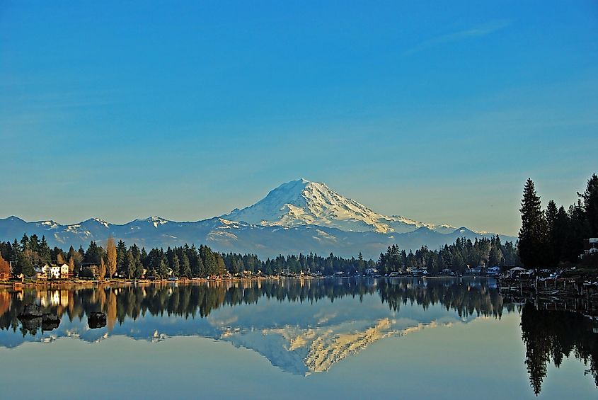 Mt. Rainier reflecting in Lake Tapps in Sumner, Washington