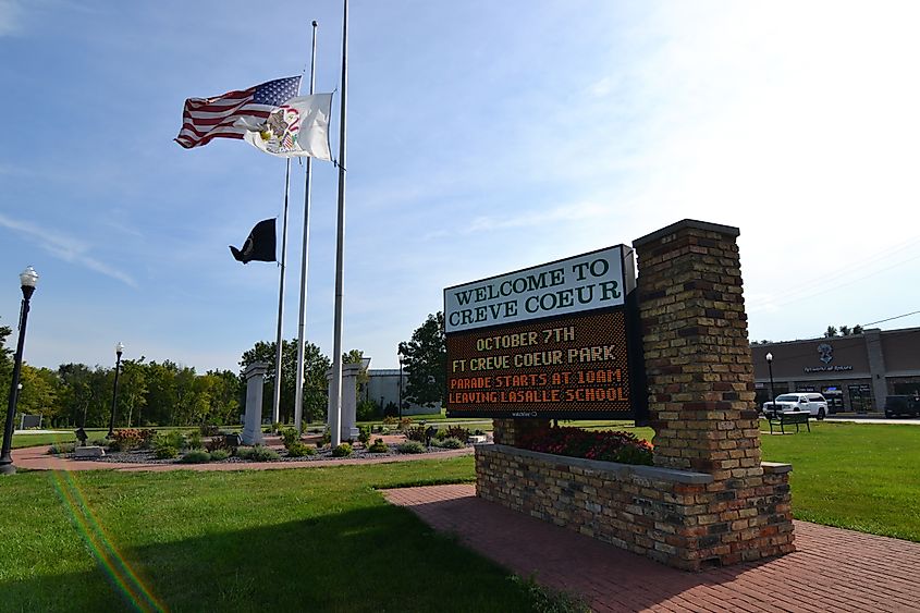 Creve Coeur, Illinois sign located by the Veterans Memorial