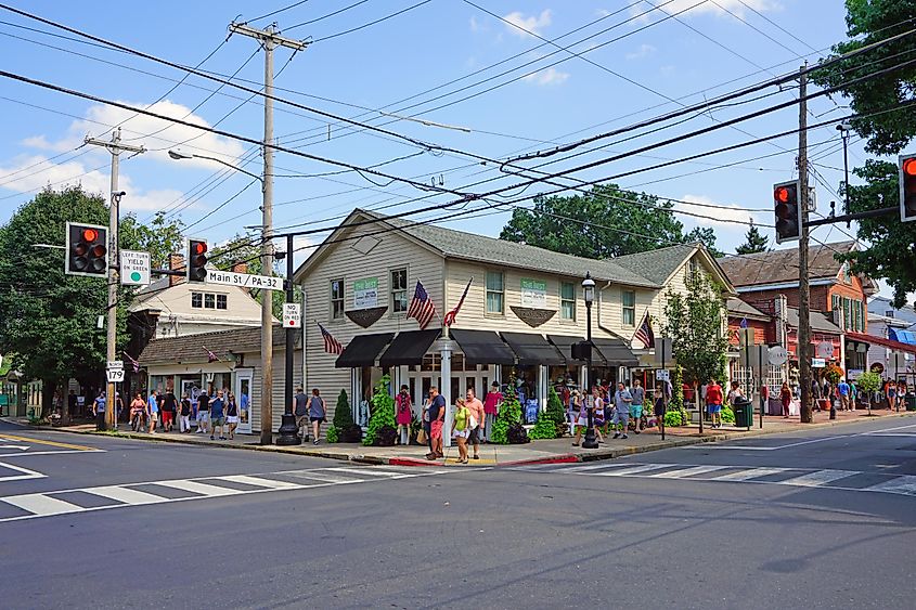 Historic New Hope, Pennsylvania, across the Delaware River from Lambertville, NJ, houses many cafes, festivals, and the famed Bucks County Playhouse theater.