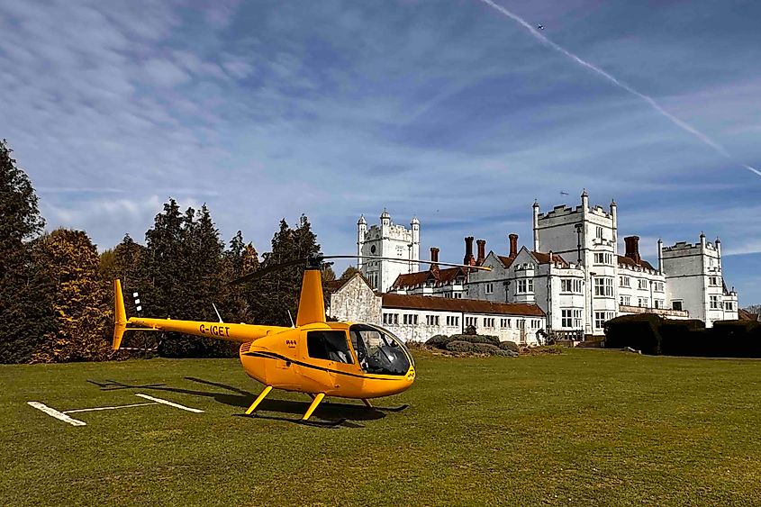 Marlow Danesfield House and helicopter Image credit Bryan Dearsley