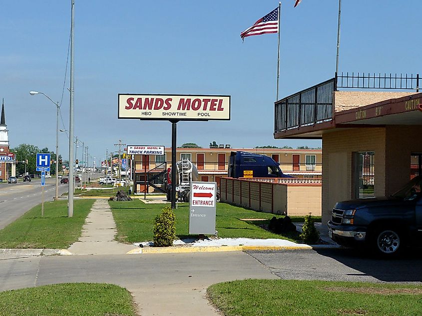 A motel in Woodward, Oklahoma. Image credit: Tom Spinker/Flickr