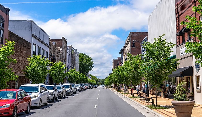 main street in Washington North Carolina on a sunny day