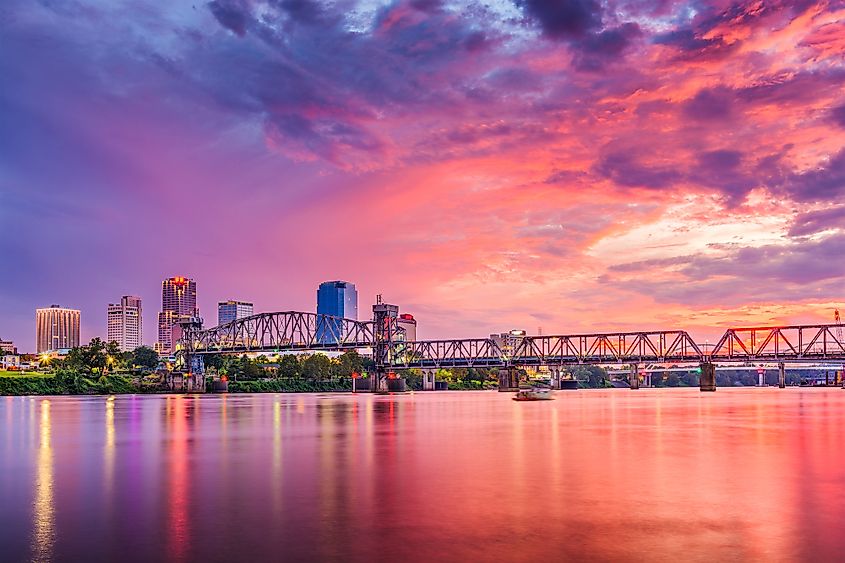 Little Rock, Arkansas, USA, along the Arkansas River