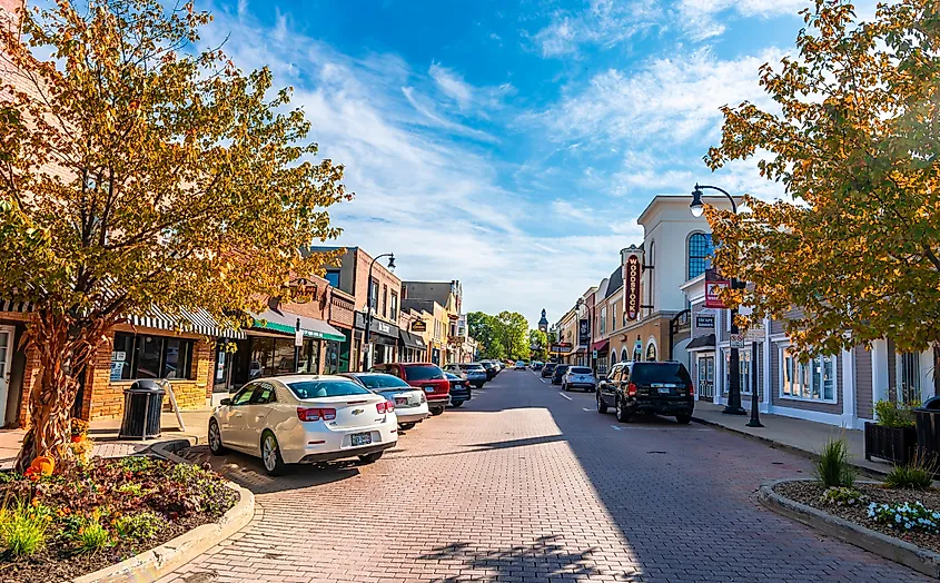 Street view in the town of Woodstock, Illinois, USA.