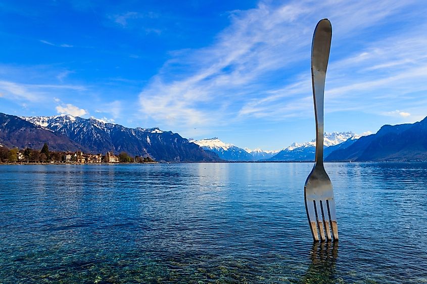 Fork of Vevey is a 8 metre stainless steel fork in water of Lake Geneva in Vevey, Switzerland