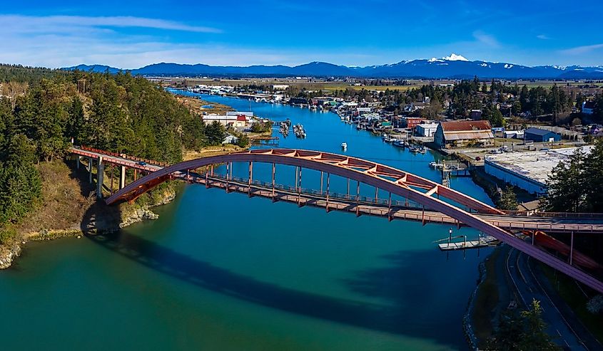 Rainbow Bridge in the Town of La Conner, Washington. Rainbow Bridge connects Fidalgo Island and La Conner, crossing Swinomish Channel in Skagit County