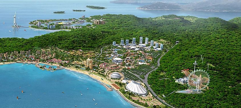 The world's largest aquarium, Chimelong Ocean Park, Hengqin Island, China. (Shasha Zhuhai, CC BY-SA 4.0, via Wikimedia Commons)