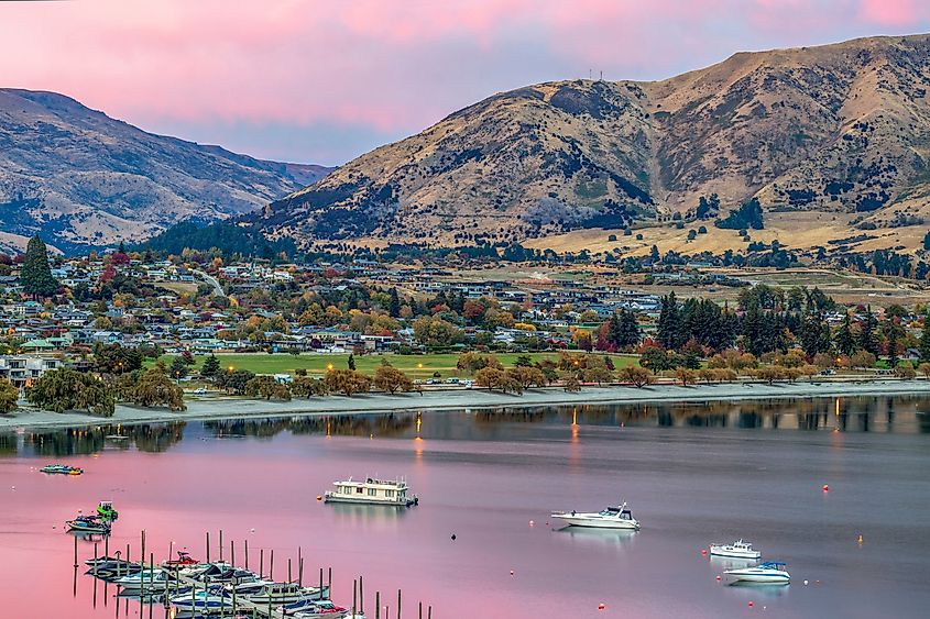 Sunset scene at Lake Wanaka, New Zealand.