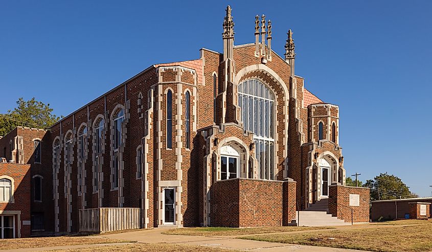 Holdenville, Oklahoma, The First Baptist Church on Broadway Street