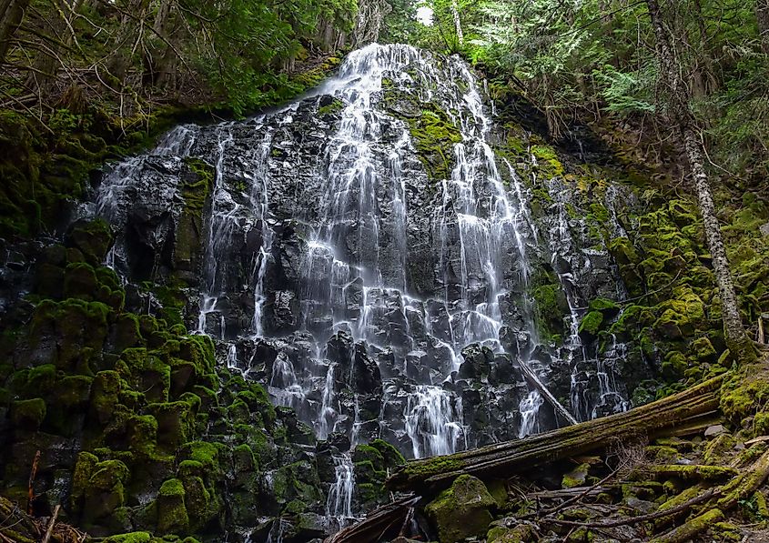 A close view of the Ramona Falls on the western side of Mount Hood, Oregon