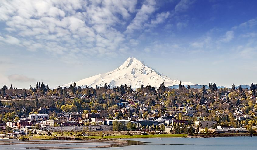 Landscape view of beautiful Hood River city with mountain and city in the background