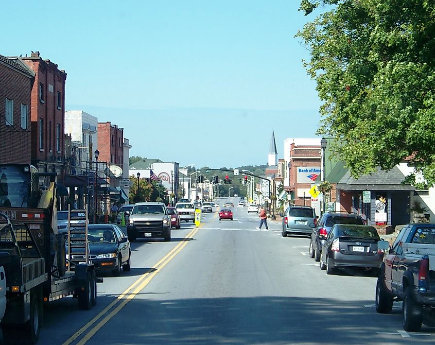 Street view of Abingdon, Virginia.