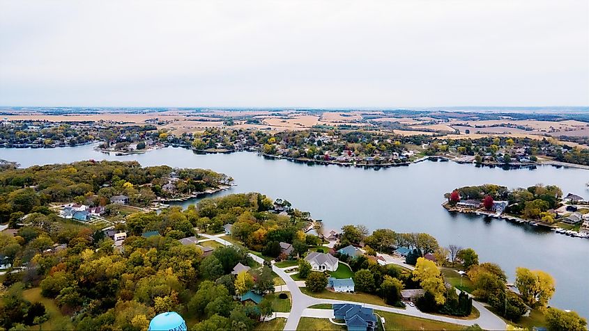 The community of Beaver Lake near Plattsmouth, Nebraska, USA. 