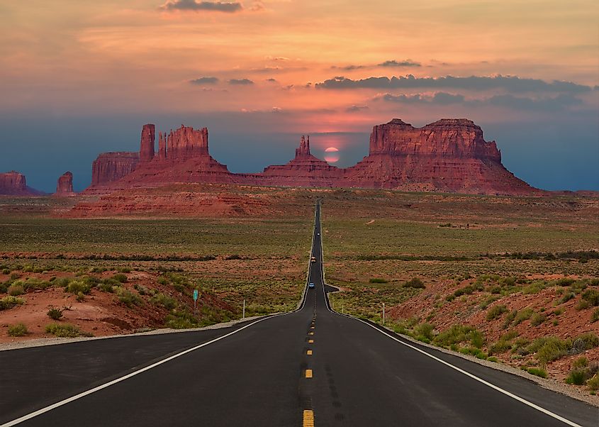 Scenic highway in Monument Valley Tribal Park in Arizona-Utah border