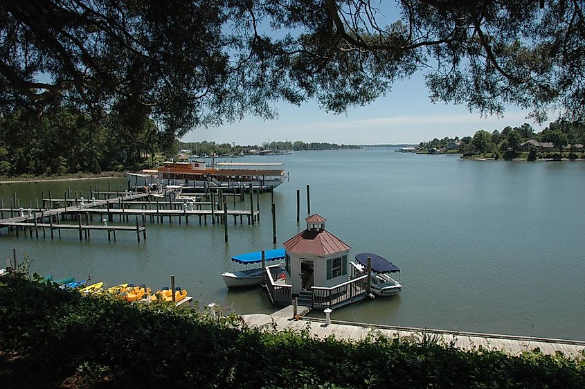 Tides Inn, Carter's Creek, Irvington, Virginia.