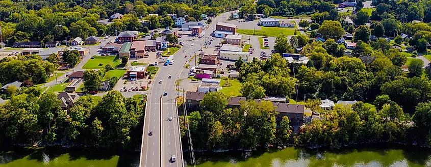 Aerial view of Dover, Tennessee, via 