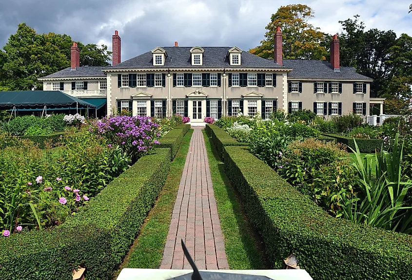 Robert Todd Lincoln's 1905 Georgian Revival Summer home and its formal gardens in Manchester, Vermont. Image credit LEE SNIDER PHOTO IMAGES via Shutterstock.