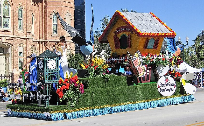 Pleasant Grove Strawberry Days parade float in the Freedom Festival Grand Parade.