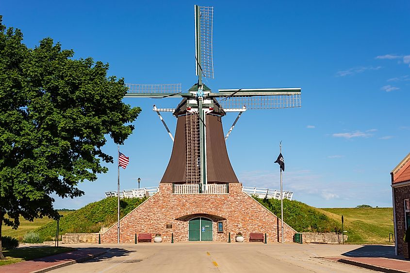 The De Immigrant Windmill on the Lincoln Highway in Fulton, Illinois, USA.