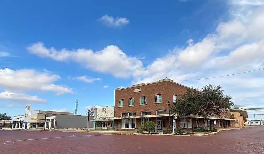 Main Avenue, Lamesa, Texas.