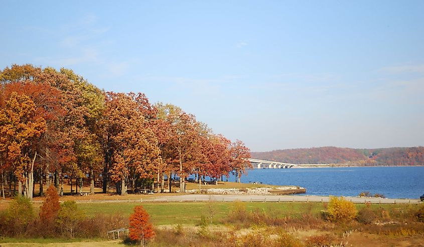 Fall colors at Paris Landing near Paris, Tennessee.