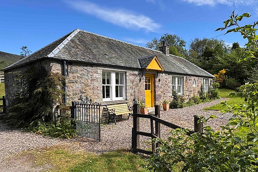 Burnside Cottage exterior Monzie Estate Image credit Bryan Dearsley