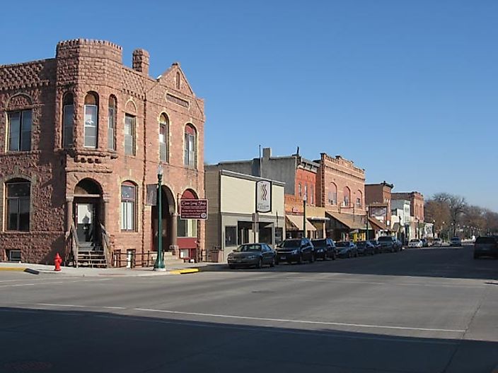 4th Street in Downtown Dell Rapids, South Dakota, By AlexiusHoratius - Own work, CC BY-SA 3.0, File:Dell Rapids, South Dakota 1.jpg - Wikimedia Commons