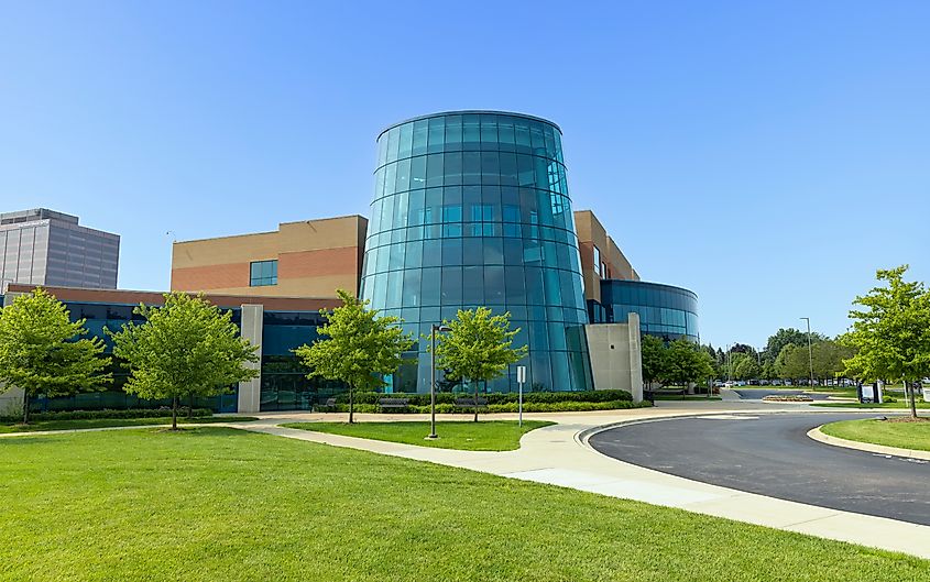 Editorial Photo Credit: SNEHIT PHOTO via Shutterstock. SOUTHFIELD, MI, USA - JULY 18, 2021: Southfield Public Library provides a book collection of over 250,000 volumes, numerous print magazines and newspapers.