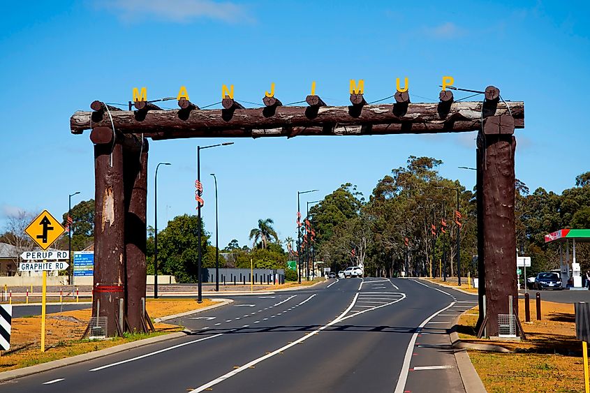 Entrance to the town of Manjimup, West Australia.