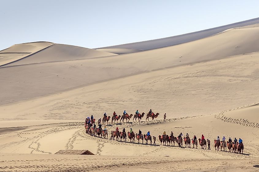 which famous ancient travel routes crossed the gobi desert