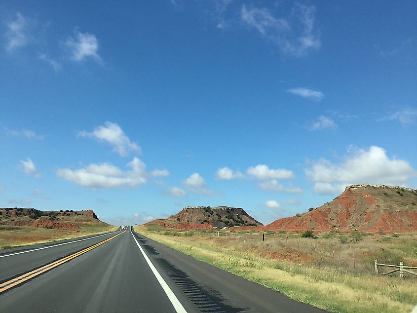 US Route 412 in Western Oklahoma. Editorial credit: Kiddo27, CC BY-SA 4.0, https://commons.wikimedia.org/w/index.php?curid=122486064