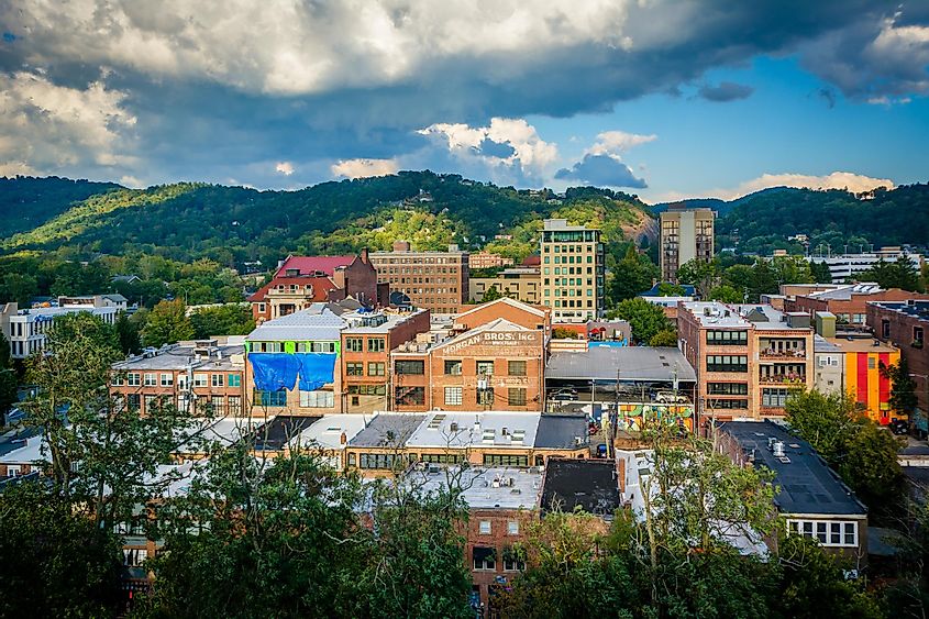 View of mountains and buildings in downtown Asheville, North Carolina.