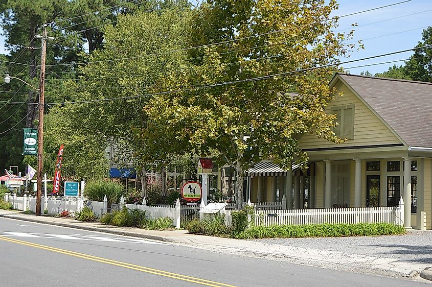 Downtown stores in old homes in Irvington, Virginia